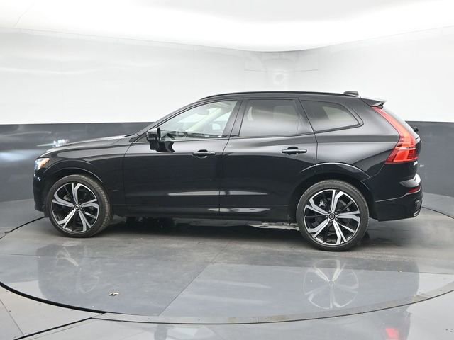 Used 2023 Volvo XC60 B6 Ultimate w/ Protection Package Premier image 5