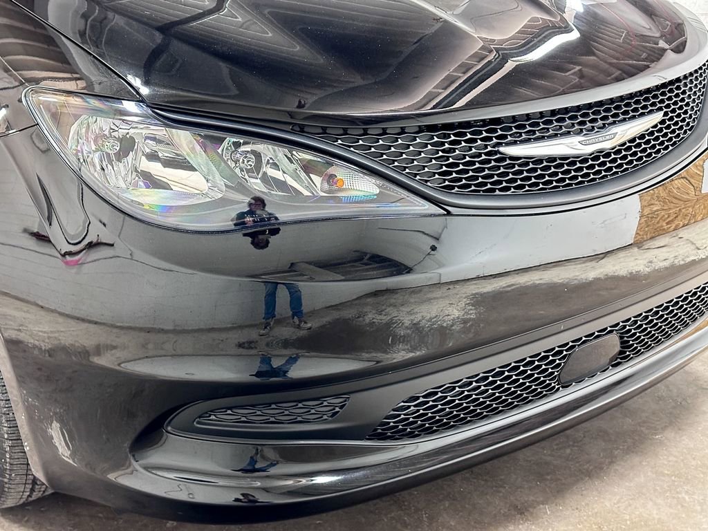 New 2026 Chrysler Voyager LX image 12