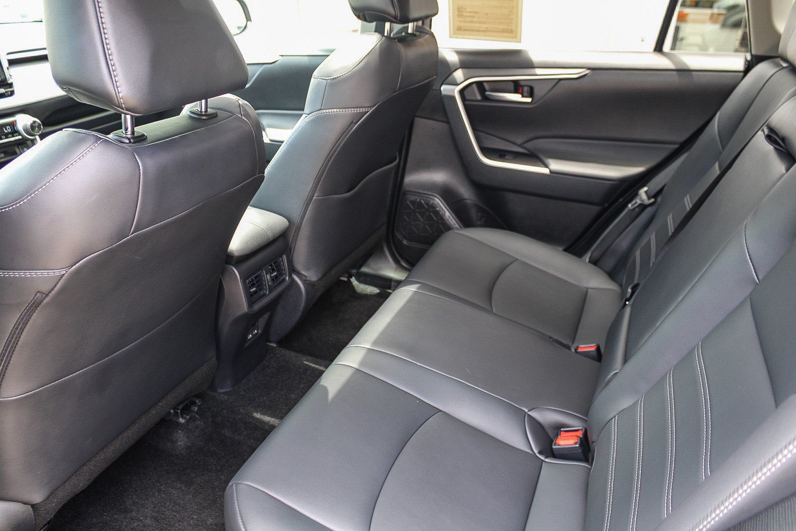 Certified 2025 Toyota RAV4 XLE Premium FWD image 20