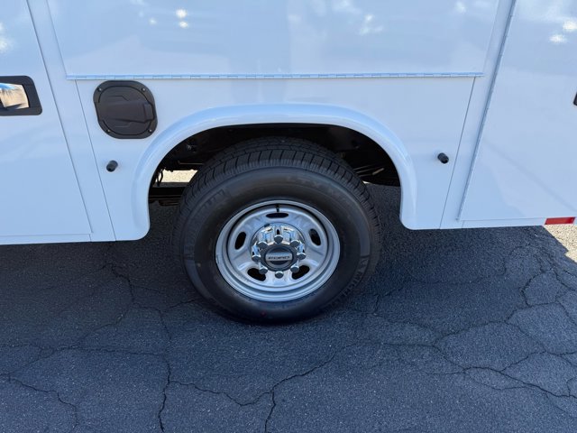 New 2026 Ford F250 XL w/ XL Chrome Package image 26