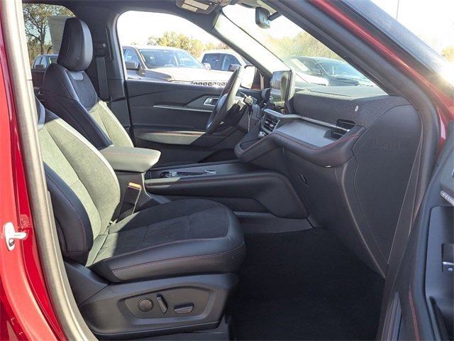 New 2026 Ford Explorer ST image 24