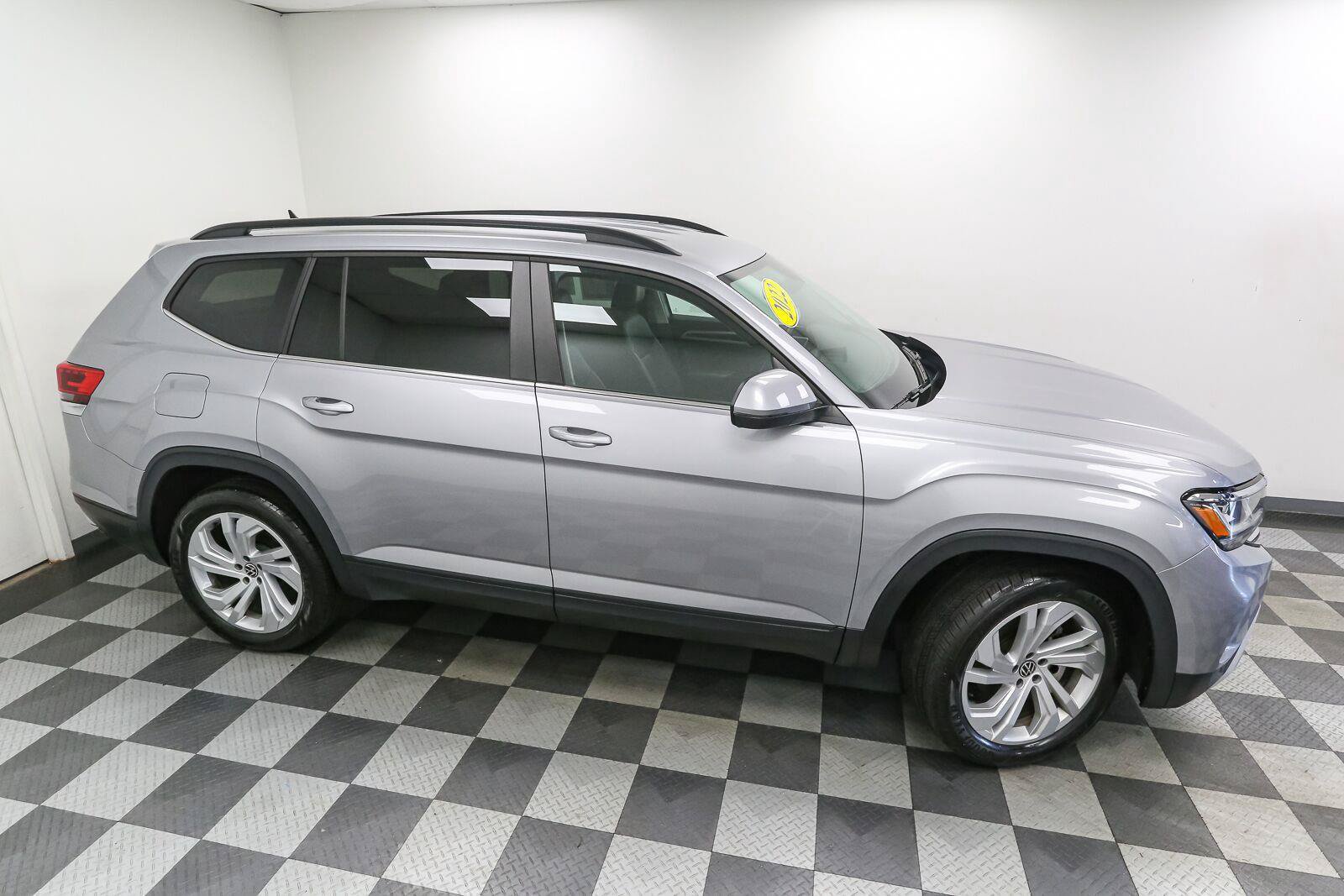 Certified 2022 Volkswagen Atlas SE AWD/4WD image 6