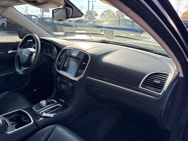 Used 2016 Chrysler 300 Limited AWD/4WD image 28