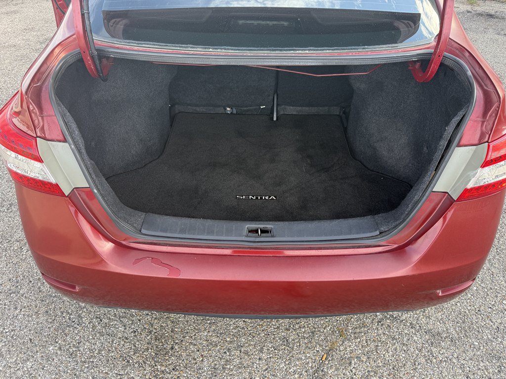 Used 2015 Nissan Sentra SV FWD image 16