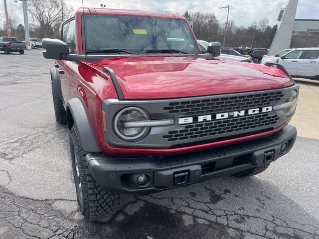 New 2025 Ford Bronco Badlands image 11