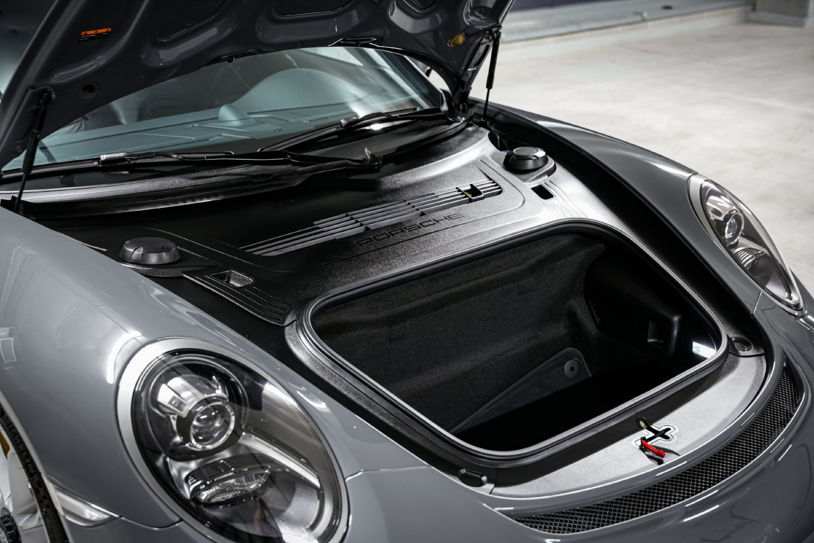 Used 2018 Porsche 911 GT3 RWD image 40