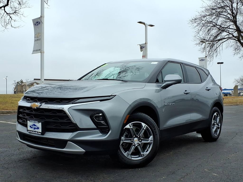 Certified 2023 Chevrolet Blazer LT image 3