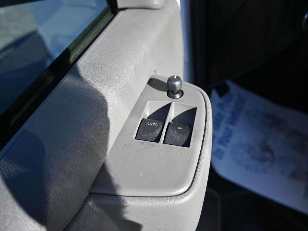 Used 2023 GMC Savana 2500 Extended w/ Enhanced Convenience Package image 38