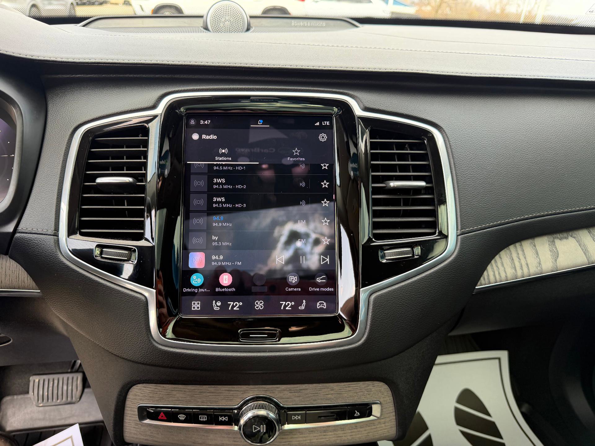 Used 2023 Volvo XC90 T8 Ultimate w/ Protection Package Premier image 28