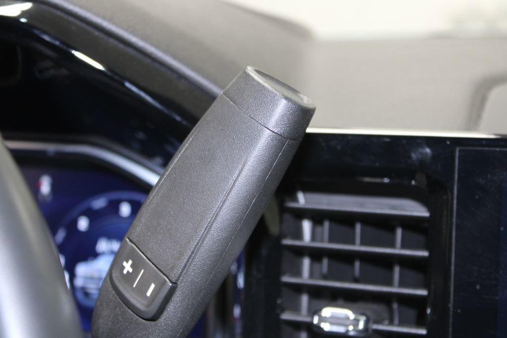 Used 2024 Chevrolet Silverado 3500 LT w/ Convenience Package image 40