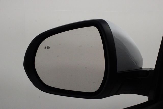 Used 2024 Buick Encore GX Sport Touring image 31