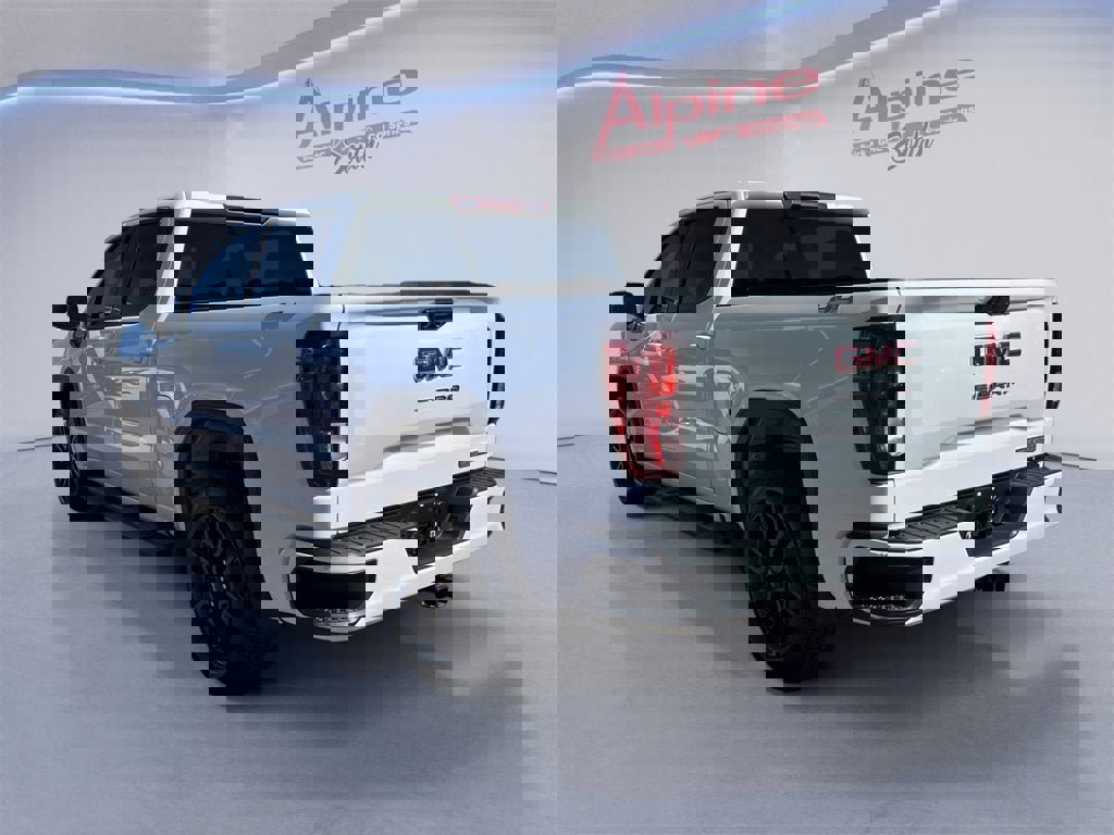 Used 2024 GMC Sierra 1500 Elevation image 3