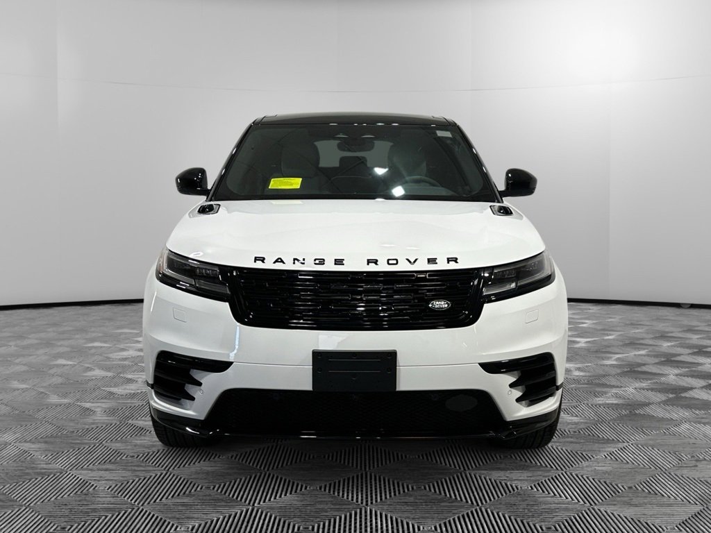 New 2026 Land Rover Range Rover Velar Dynamic SE image 2
