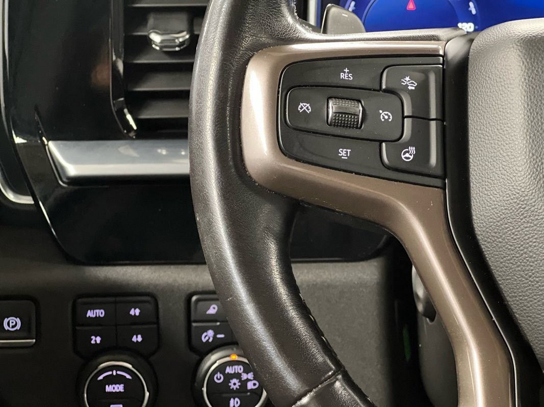 Used 2022 Chevrolet Silverado 1500 High Country w/ High Country Premium Package AWD/4WD image 27