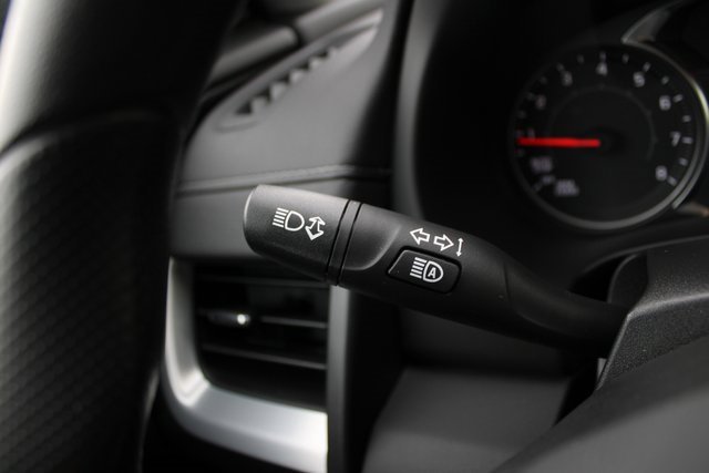 Used 2023 GMC Terrain SLE image 15