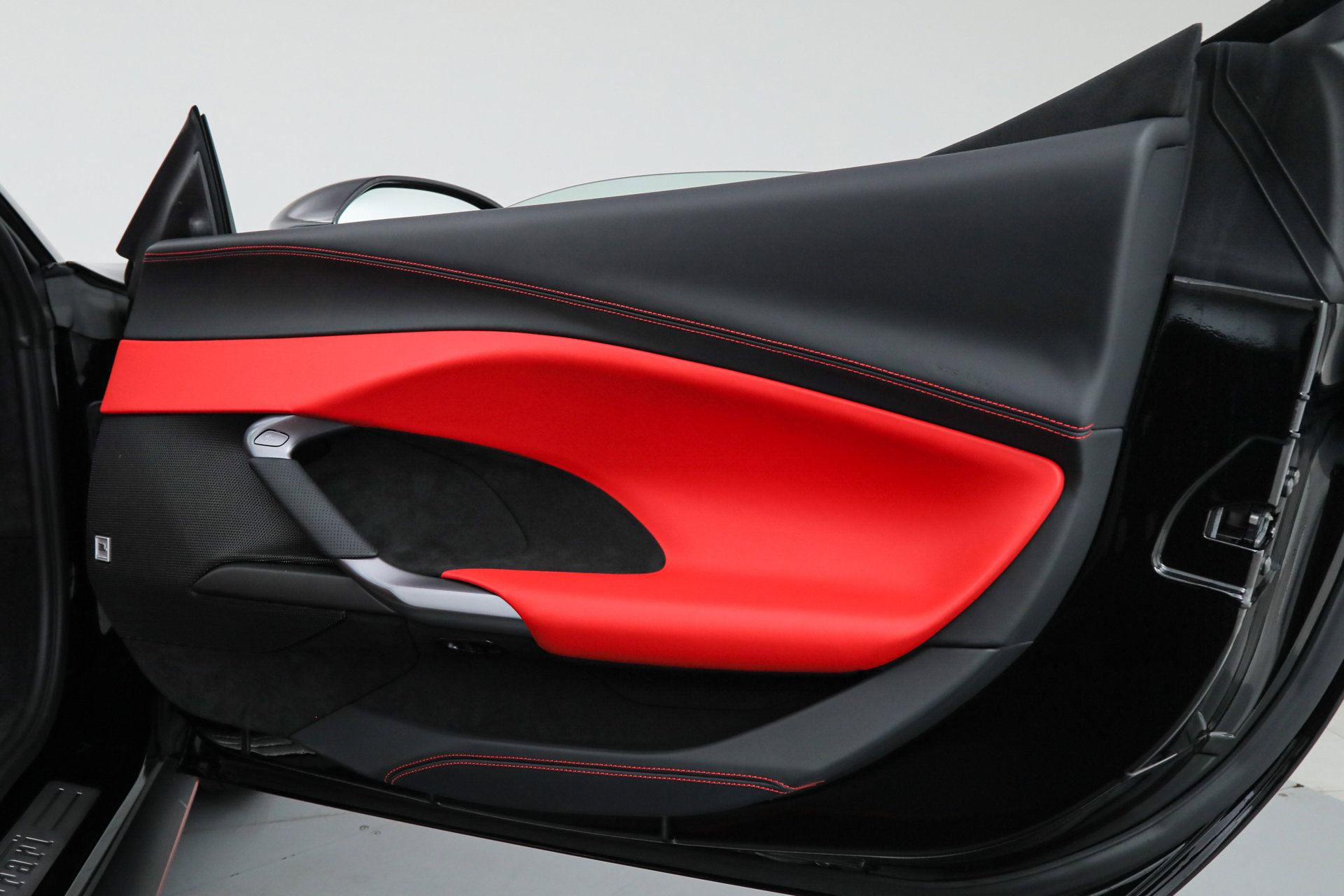 Certified 2025 Ferrari 296 GTS image 24