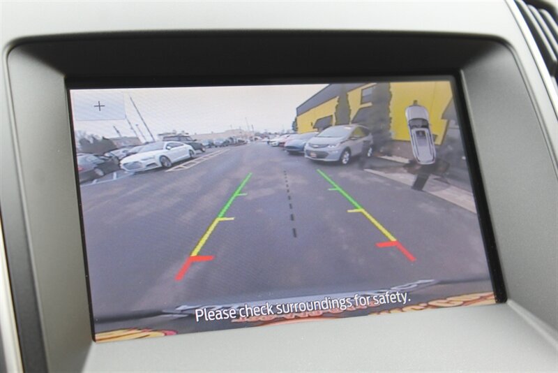 Used 2020 Ford Edge SEL w/ Convenience Package AWD/4WD image 9