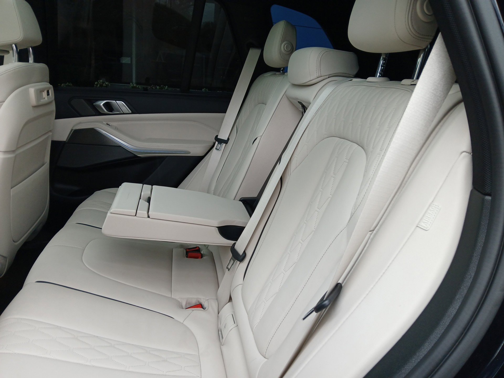 Used 2022 BMW X5 xDrive45e w/ M Sport Package image 25