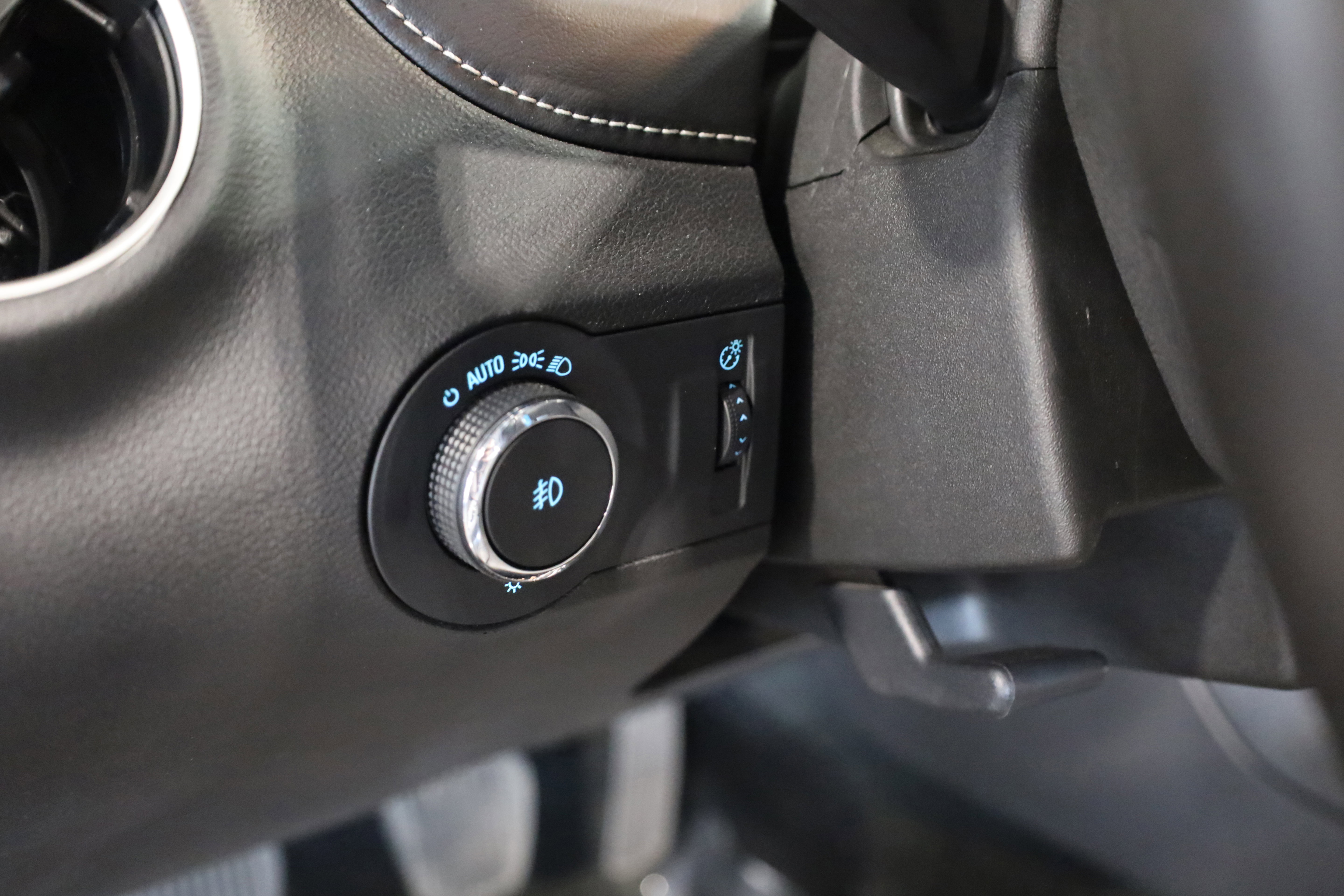 Used 2014 Chevrolet Camaro SS w/ RS Package image 19