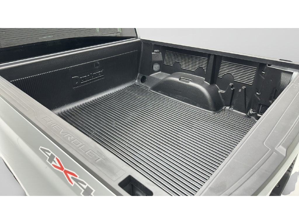 Used 2026 Chevrolet Silverado 1500 LT AWD/4WD image 9
