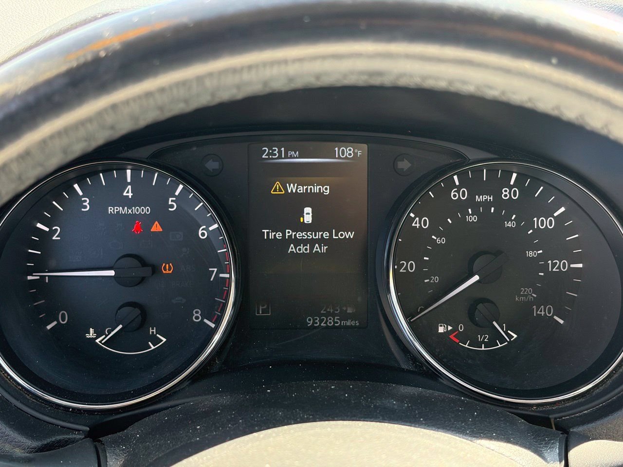 Used 2017 Nissan Rogue SV FWD image 12