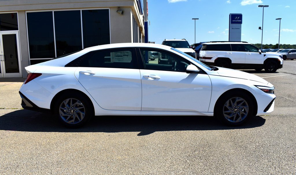 New 2025 Hyundai Elantra Blue w/ Cargo Package image 2