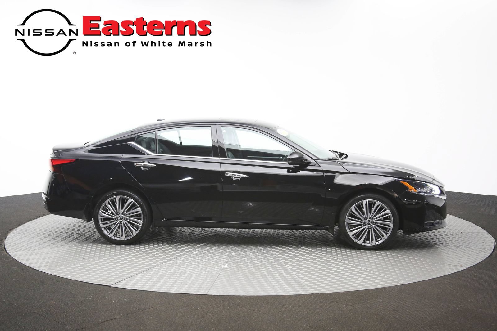 Used 2024 Nissan Altima 2.5 SL AWD/4WD image 41