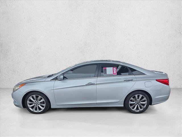 Used 2013 Hyundai Sonata SE FWD image 2