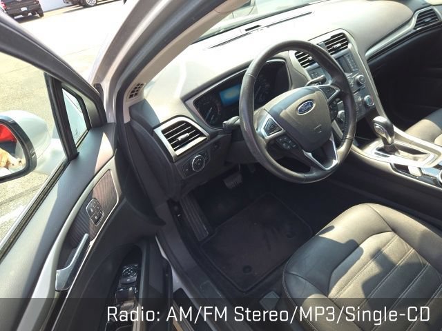 Used 2015 Ford Fusion SE w/ Equipment Group 202A FWD image 10
