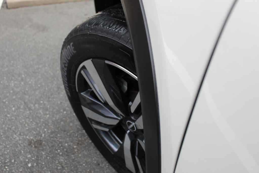 Used 2023 Nissan Rogue SL AWD/4WD image 32