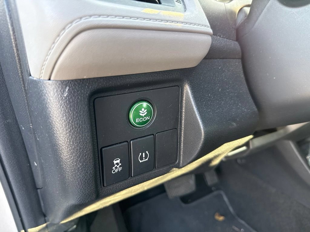 Used 2022 Honda HR-V LX image 16