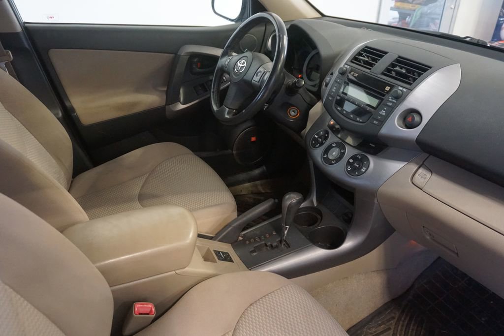 Used 2008 Toyota RAV4 Limited image 21