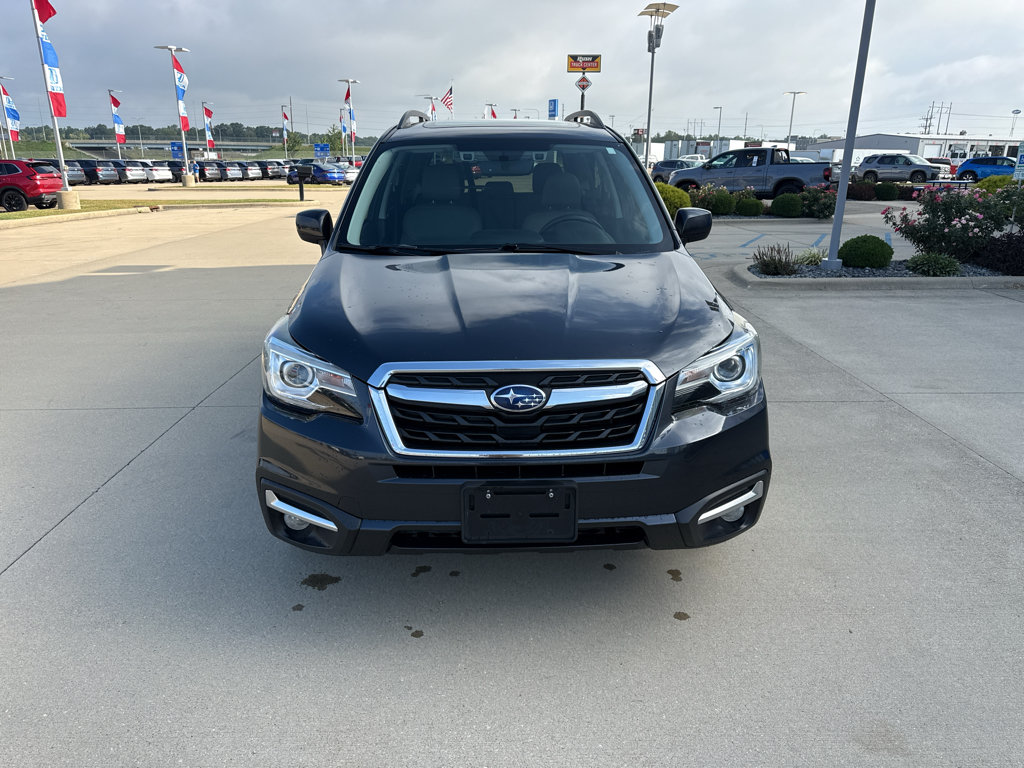 Used 2018 Subaru Forester 2.5i Limited AWD/4WD image 2