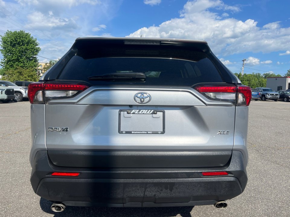 Used 2024 Toyota RAV4 XLE Premium FWD image 16