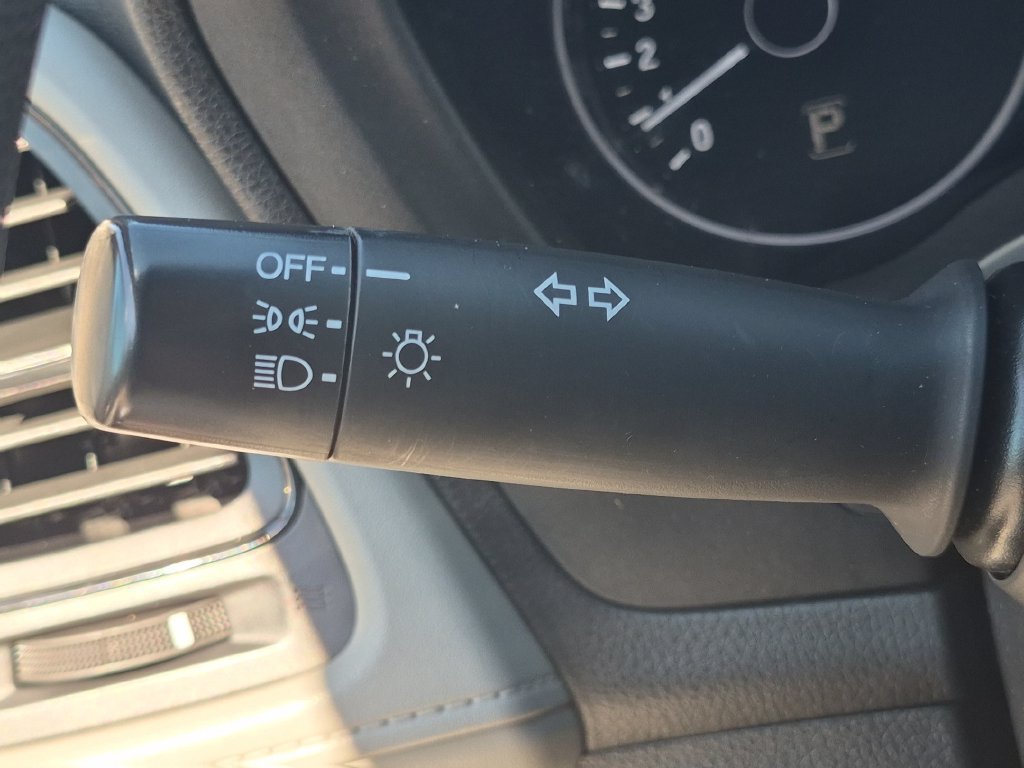 Used 2021 Honda HR-V LX image 18