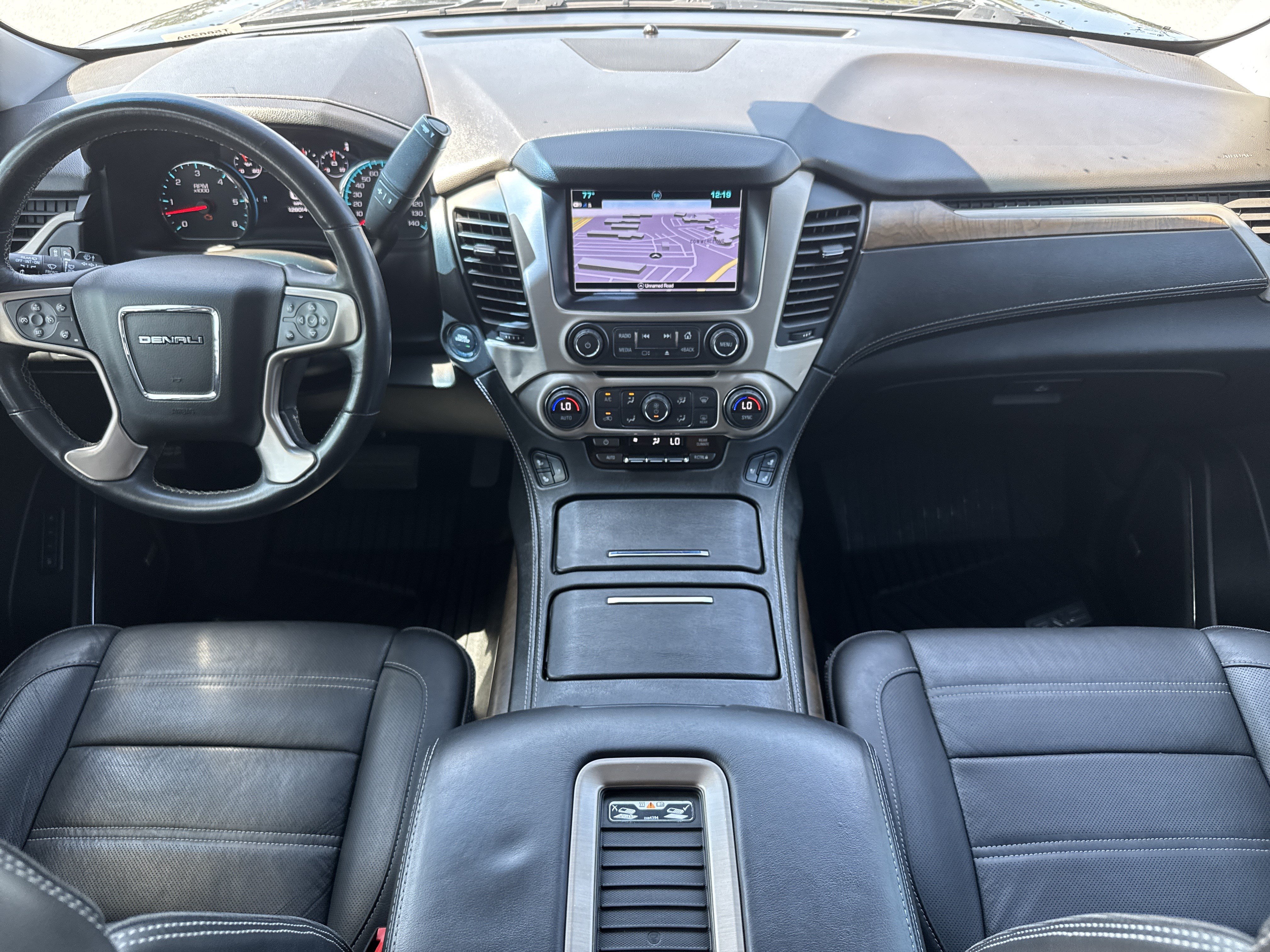 Used 2018 GMC Yukon Denali w/ Denali Ultimate Package RWD image 31