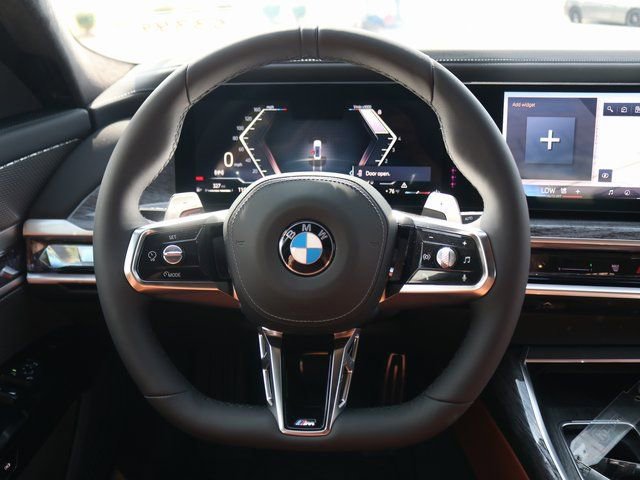 New 2025 BMW 760i xDrive AWD/4WD image 13