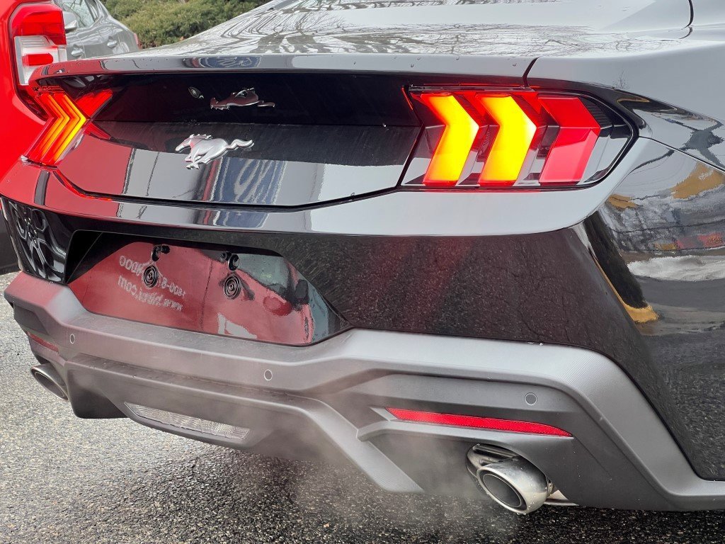 New 2026 Ford Mustang Coupe image 5