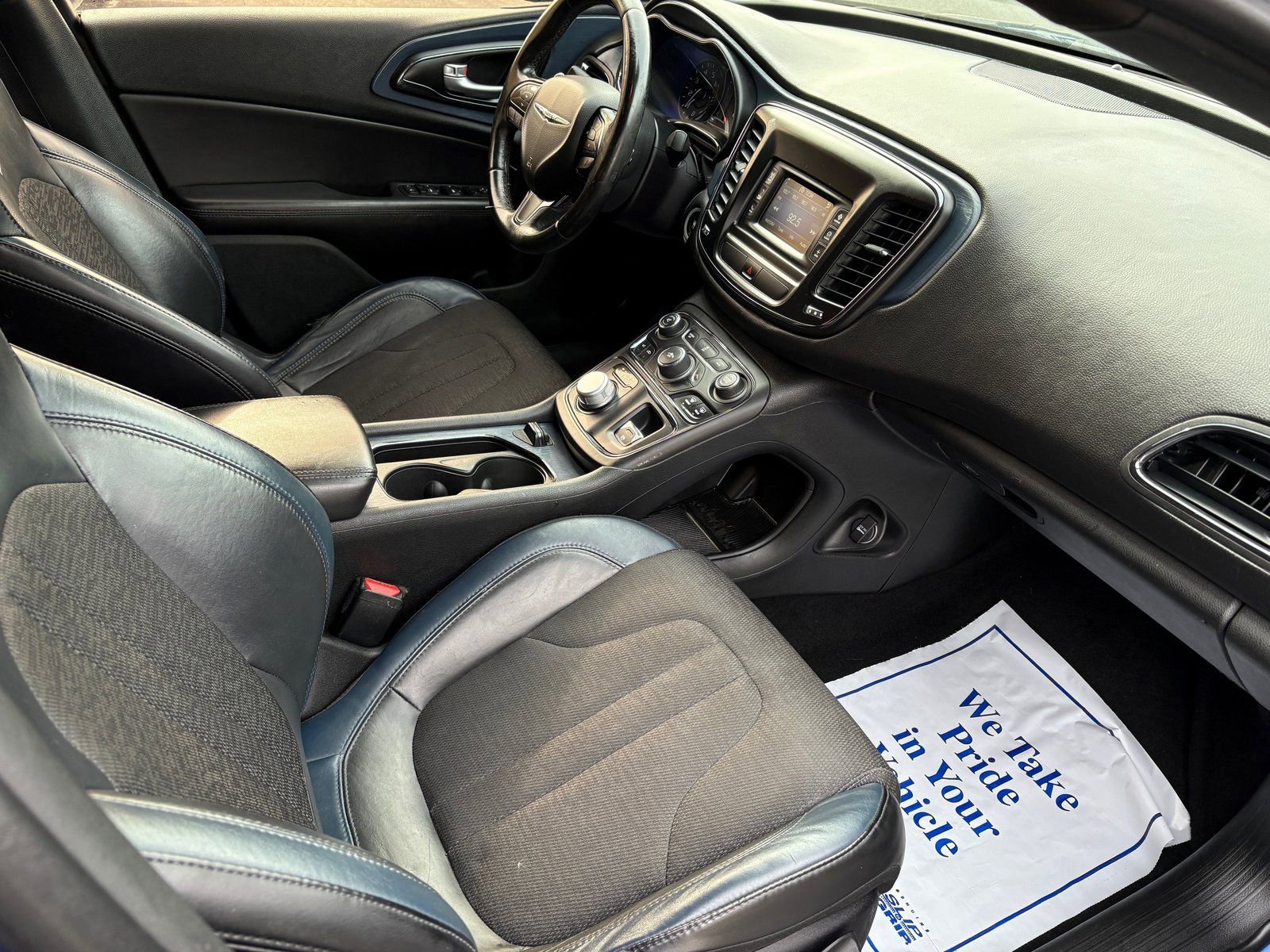 Used 2015 Chrysler 200 S image 21