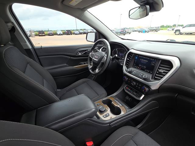 Used 2022 GMC Acadia SLE w/ Driver Convenience Package FWD image 17