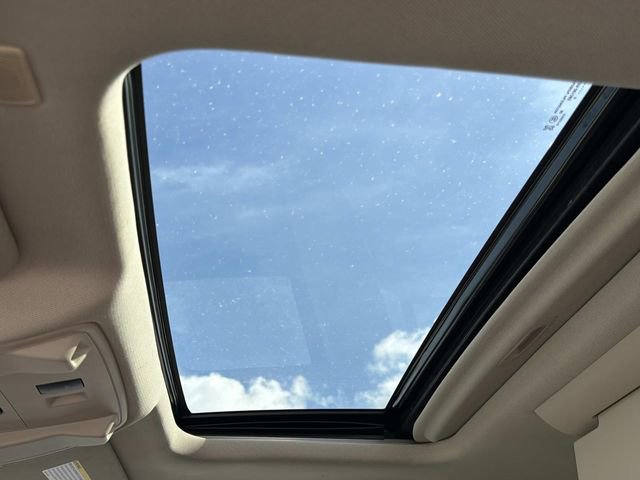 Used 2019 Cadillac Escalade Premium Luxury image 31