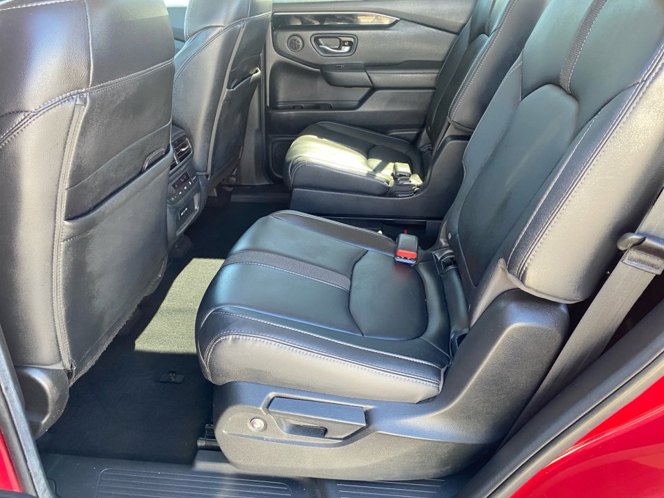 Certified 2025 Honda Pilot Touring image 16