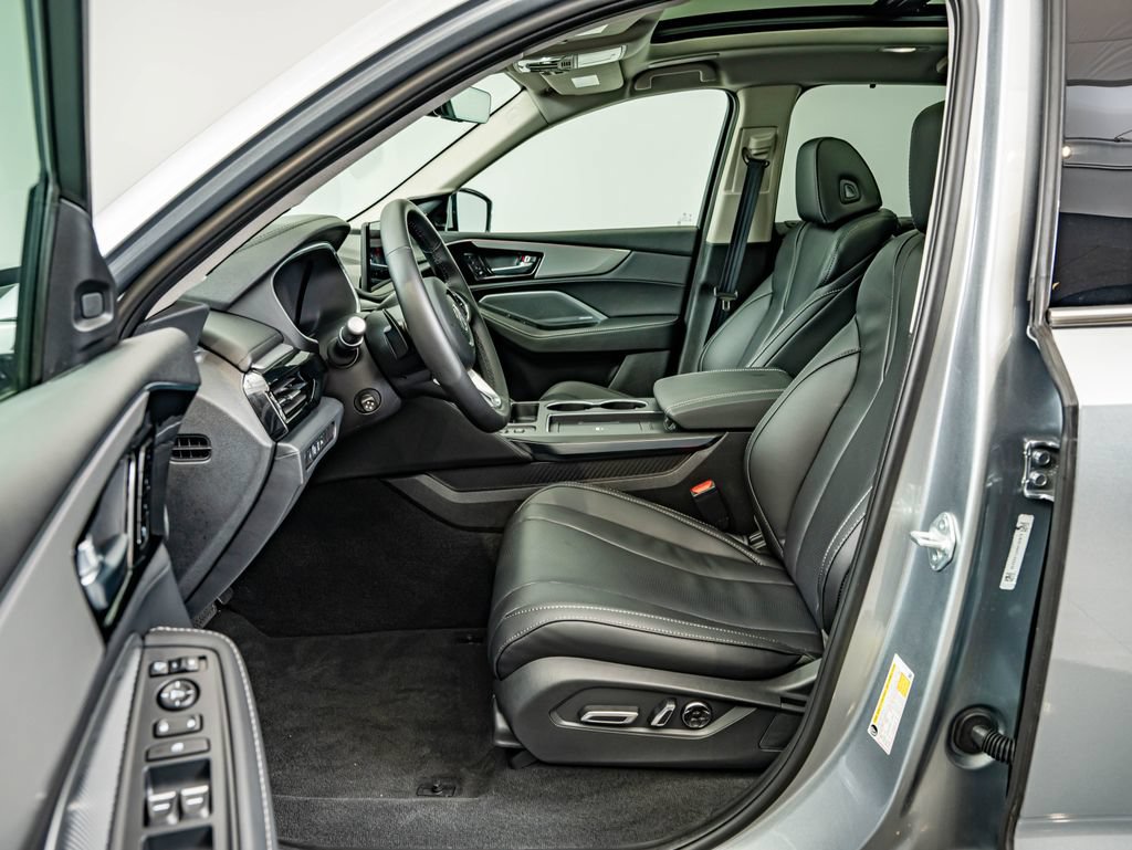 Certified 2026 Acura MDX SH-AWD w/ Technology Package image 32