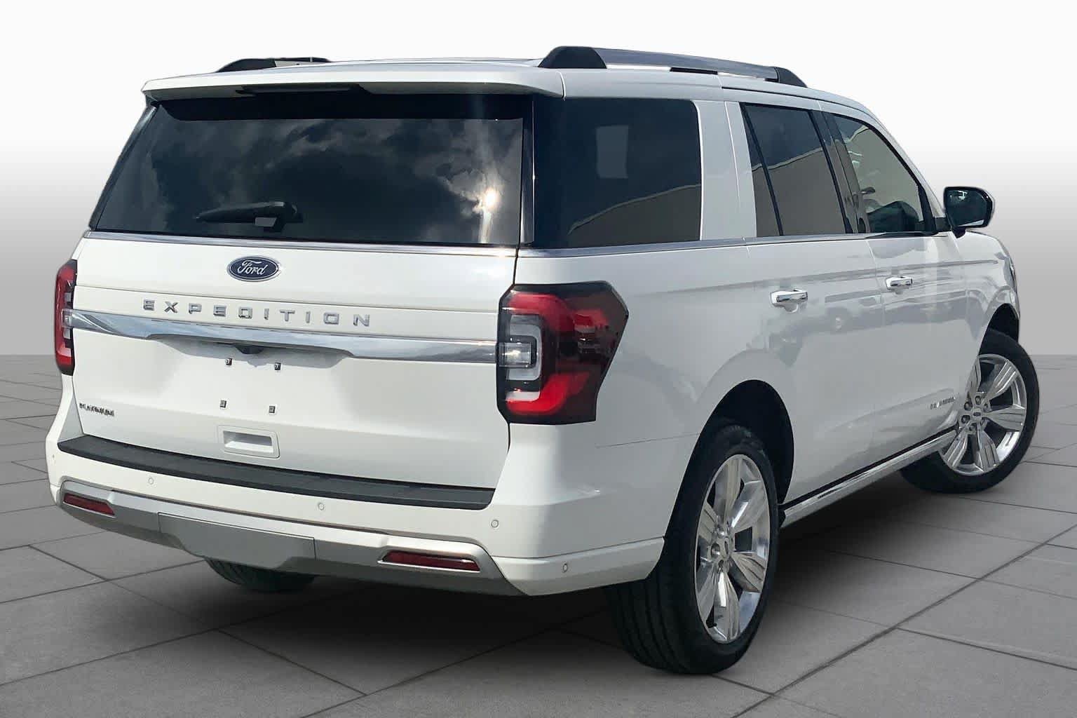 Used 2024 Ford Expedition Platinum AWD/4WD image 13
