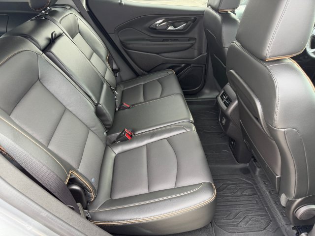 Used 2024 GMC Terrain AT4 w/ Tech Package AWD/4WD image 16