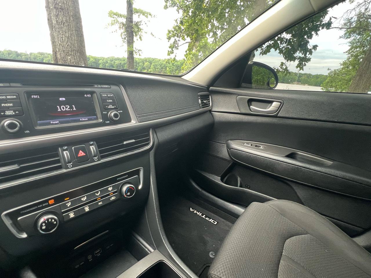 Used 2017 Kia Optima LX w/ Driver Convenience Package FWD image 16