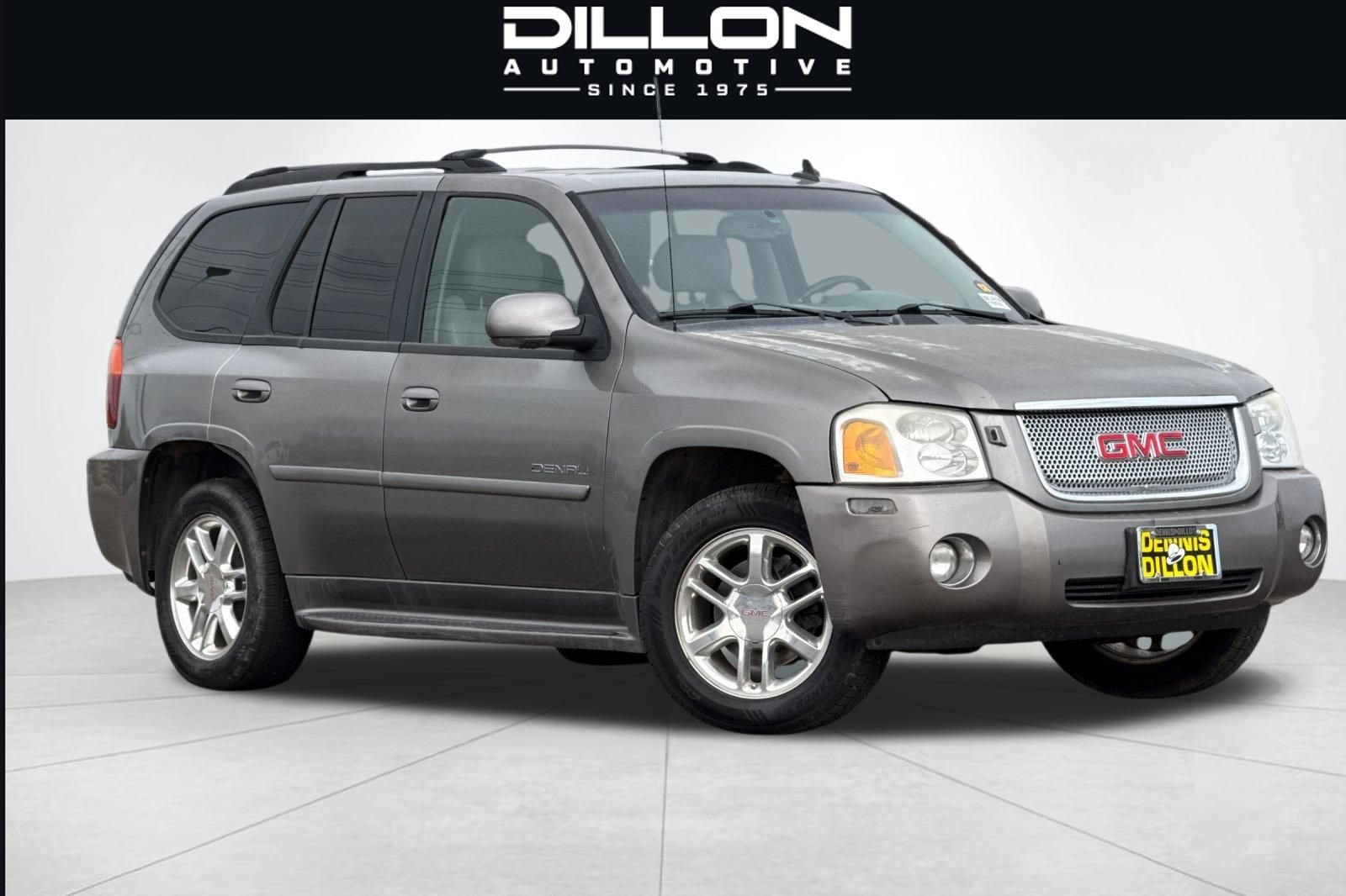Used 2007 GMC Envoy Denali AWD/4WD image 1