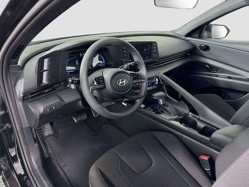 New 2026 Hyundai Elantra SEL Sport Premium FWD image 9