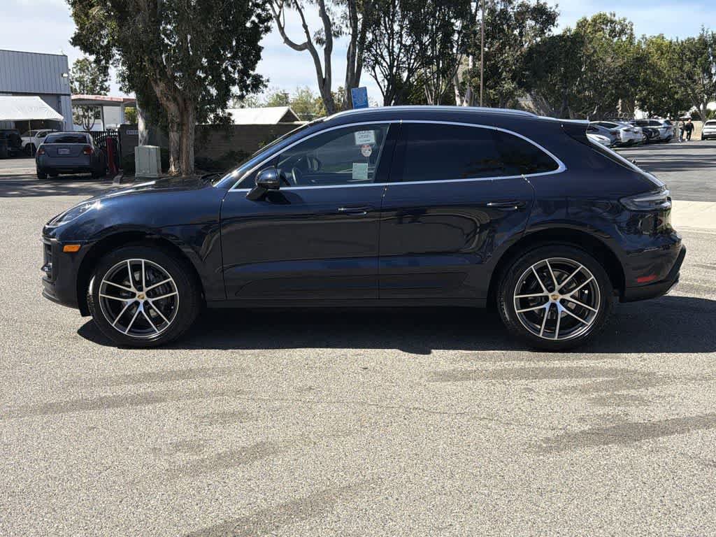 Used 2022 Porsche Macan image 3
