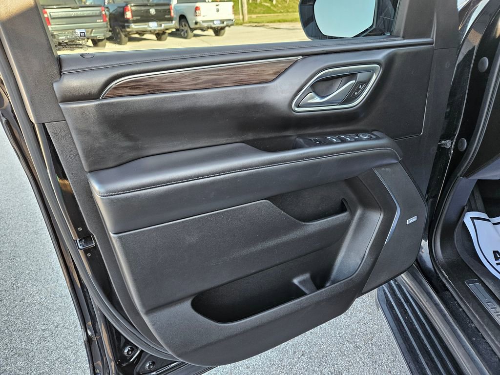 Used 2021 Chevrolet Tahoe LT AWD/4WD image 19